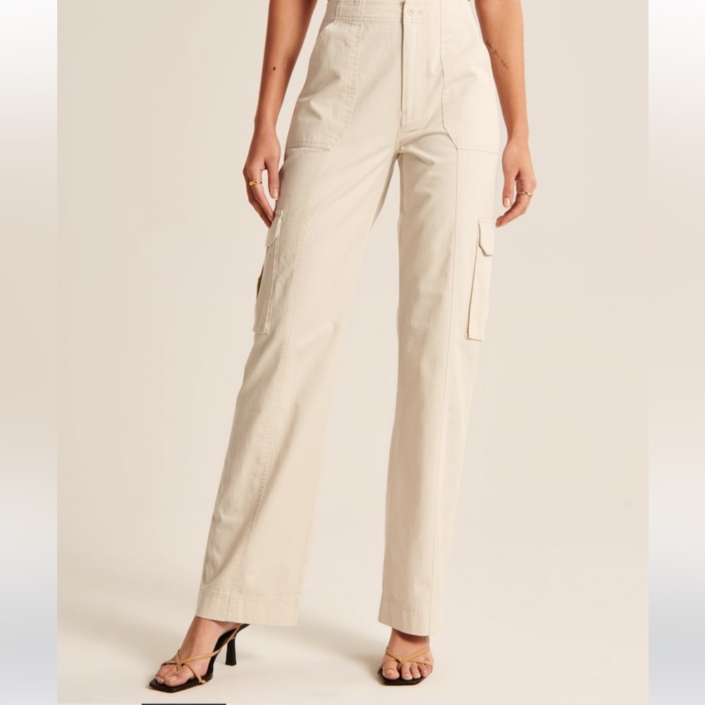 ABERCROMBIE RELAXED CARGO PANT - CREAM